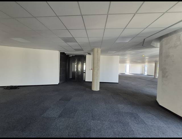 733M² OFFICE TO LET IN SANDTON CENTRAL
